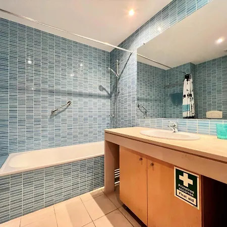 Modern 2 With Pool By Homing Apartment