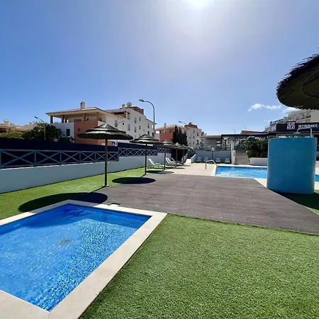 Modern 2 With Pool By Homing Lejlighed *